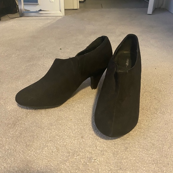 George black heeled booties. Size 10 - Picture 3 of 3
